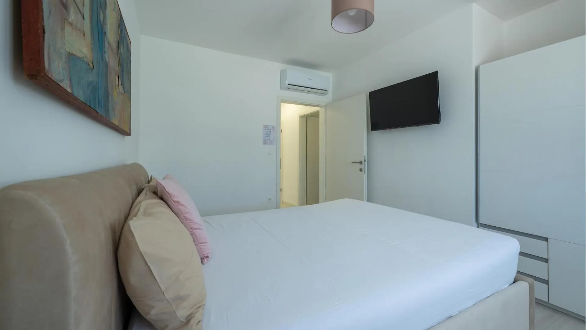 Holiday home Beautiful Home In Mali Vareski With Wifi