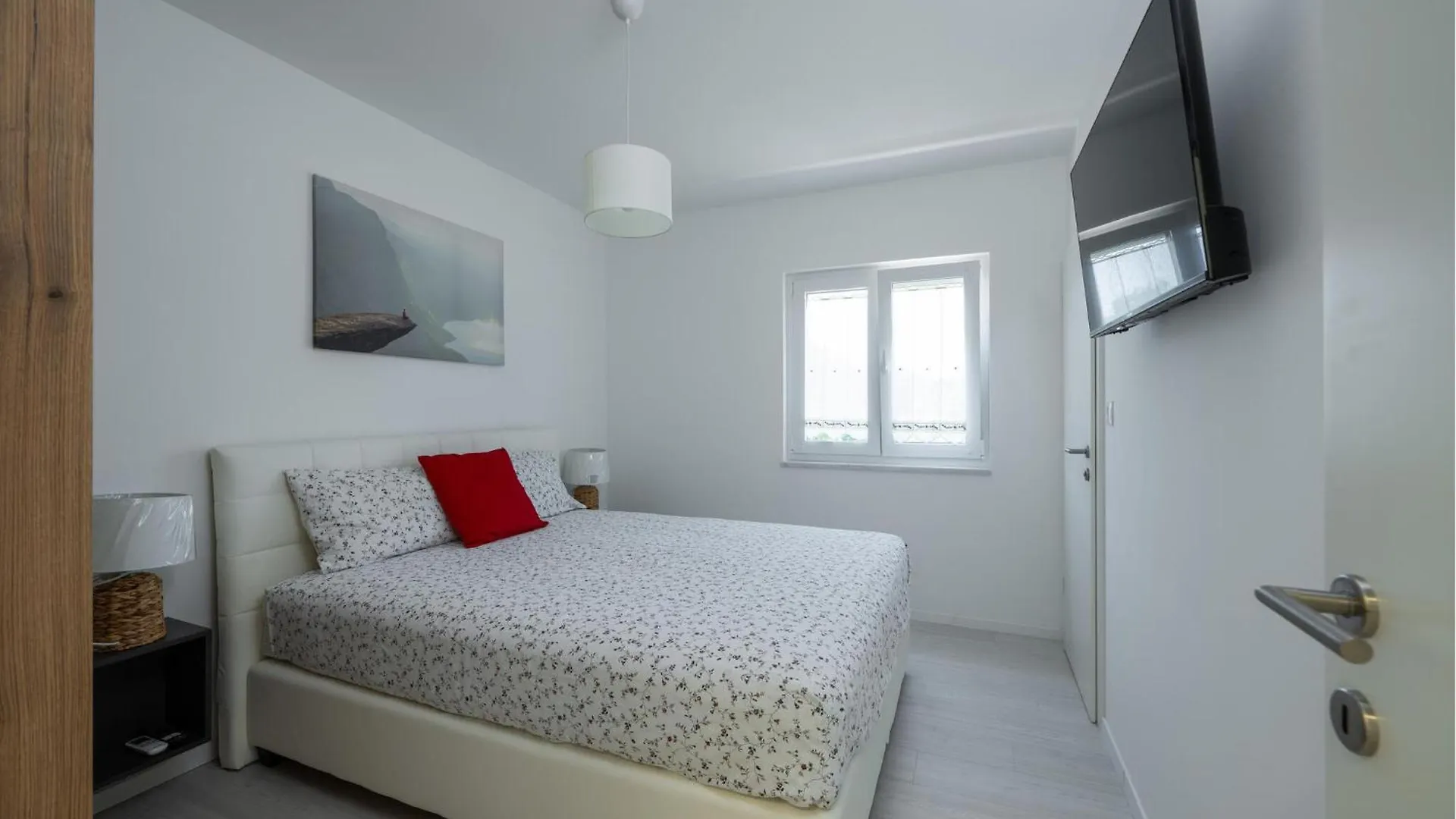 Holiday home Beautiful Home In Mali Vareski With Wifi